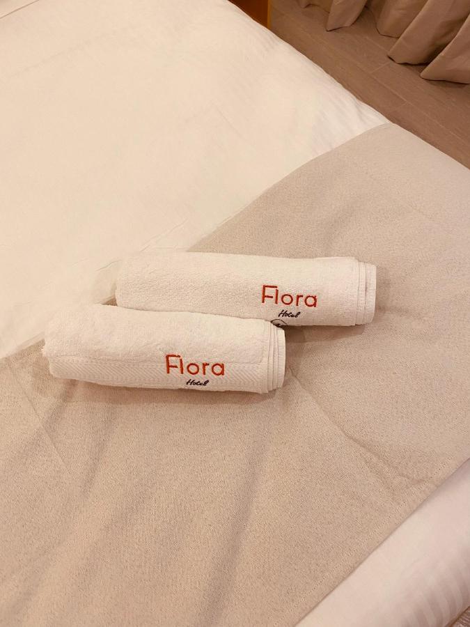 Flora Hotel Ivato International Airport Антананариву Экстерьер фото