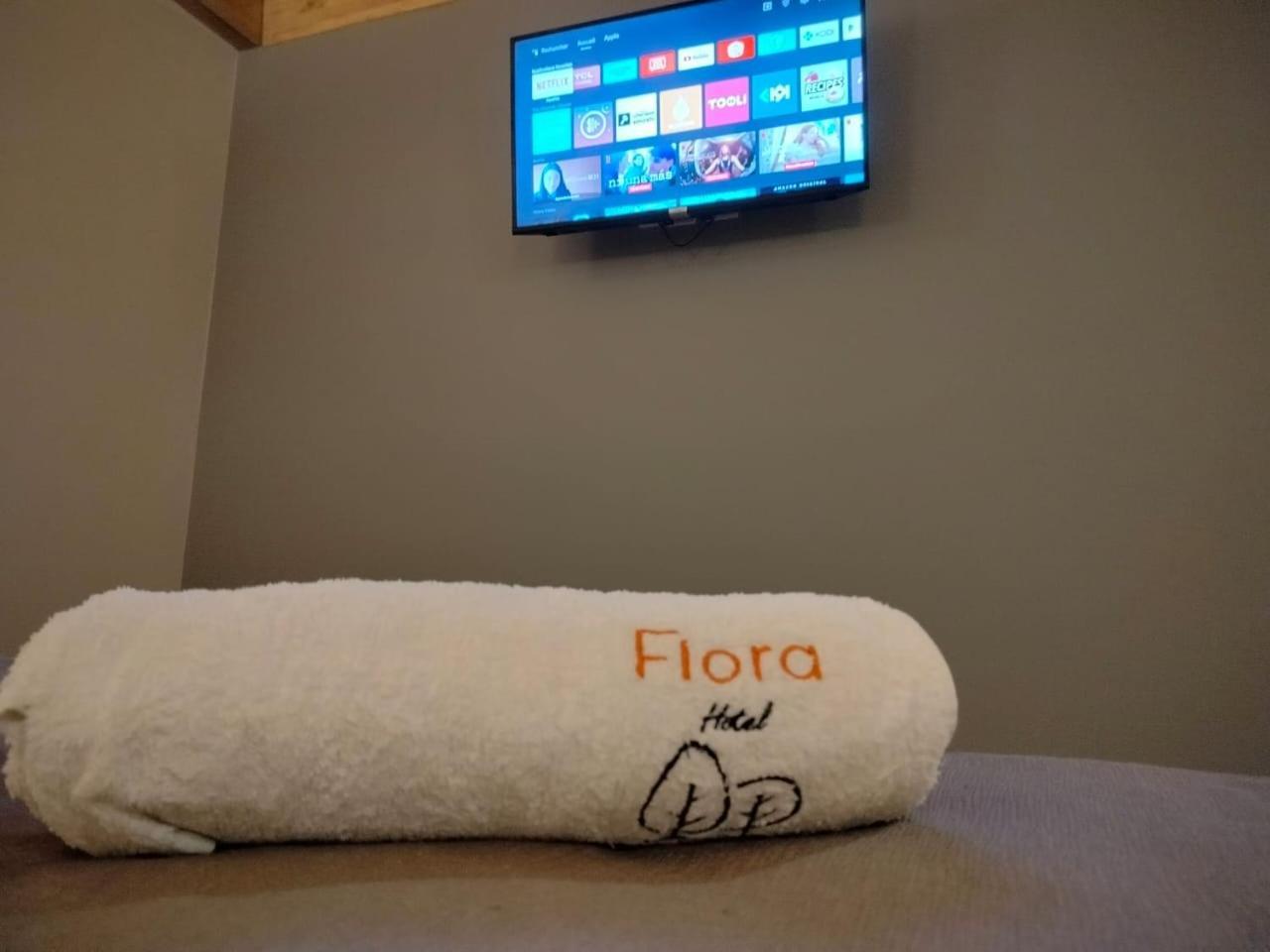 Flora Hotel Ivato International Airport Антананариву Экстерьер фото